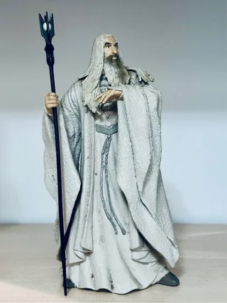 Figura Saruman El Señor de los Anillos 21cm. Aprox